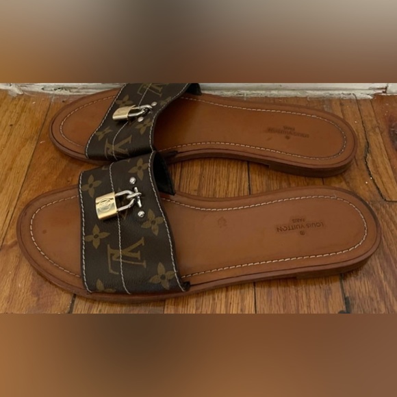 Louis Vuitton Sandals - Picture 2 of 3